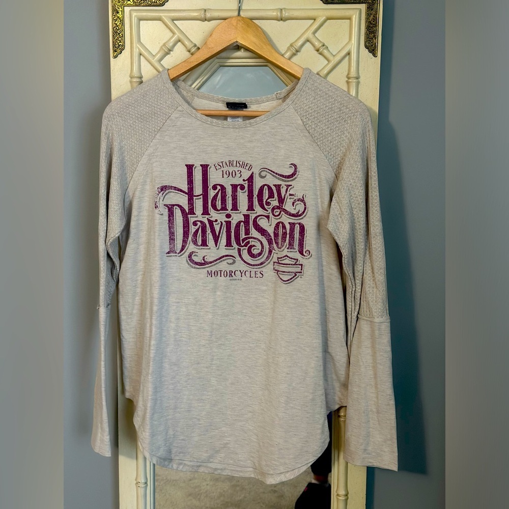 Women’s Harley Davidson Red Deer Alberta Long Sleeve Shirt size large